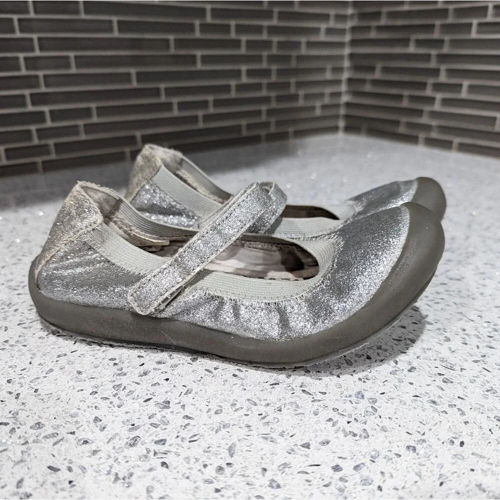 Hanna Andersson Silver Glitter Shiny Maya mary jane Elastic Flats Girls Size 13